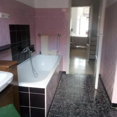 Casa Monvallina * מונוואלה